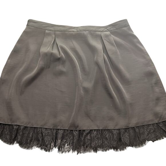 Gap- black a line skirt- lace bottom- lined- with pockets black Sz 8 side zip - Picture 2 of 10